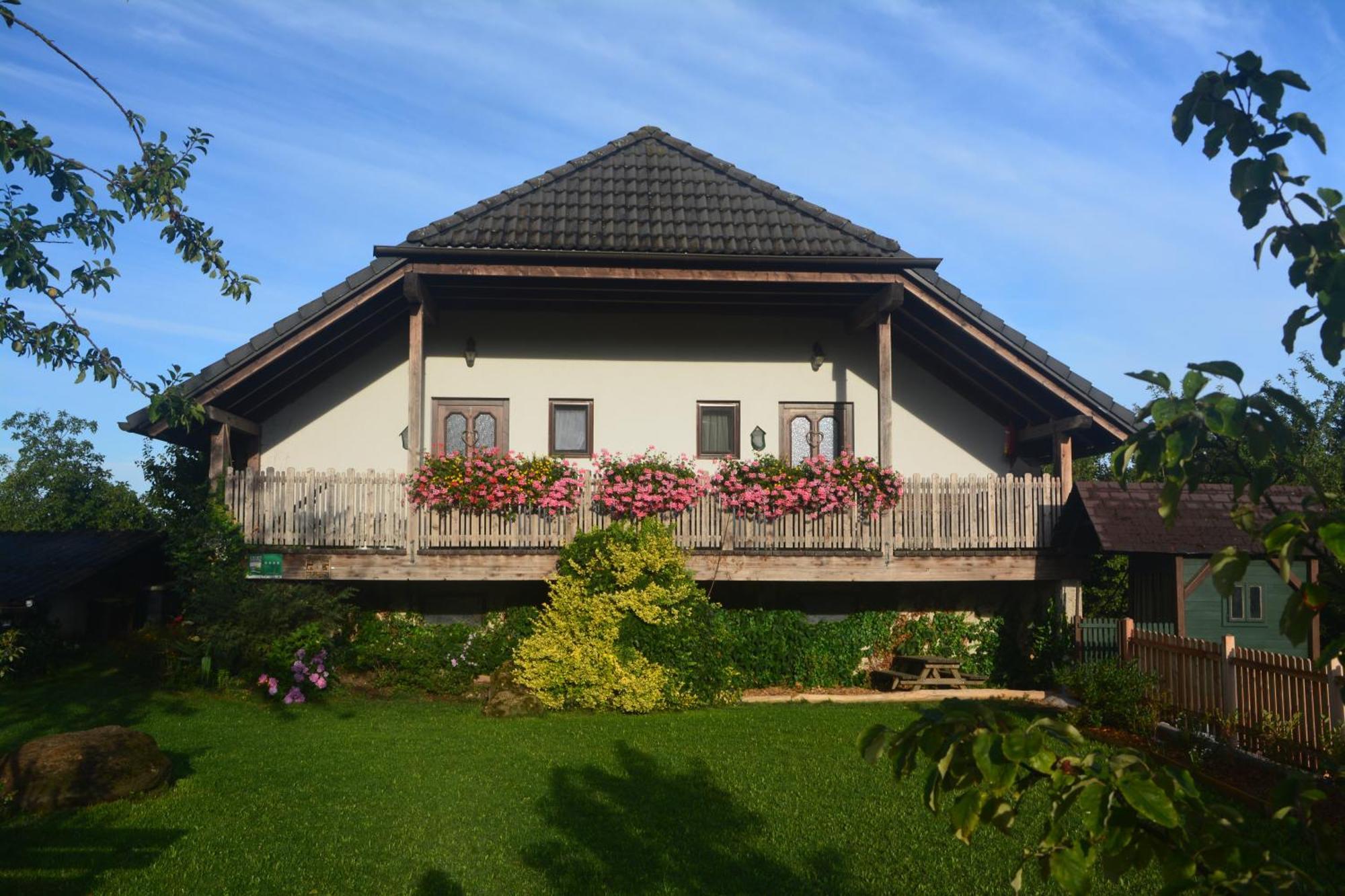 Bio-Bauernhof Haunschmid Ardagger Markt Exterior foto