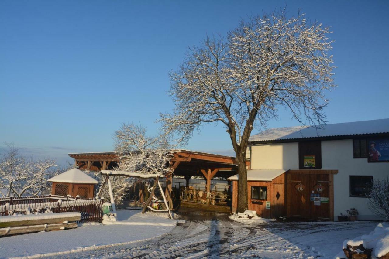 Bio-Bauernhof Haunschmid Ardagger Markt Exterior foto